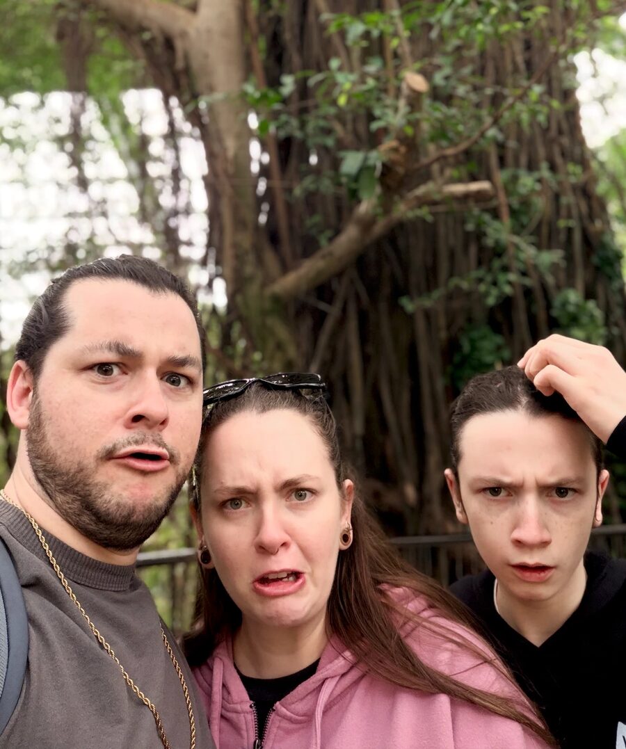 Cameron, Chelsey and Phoenix making faces